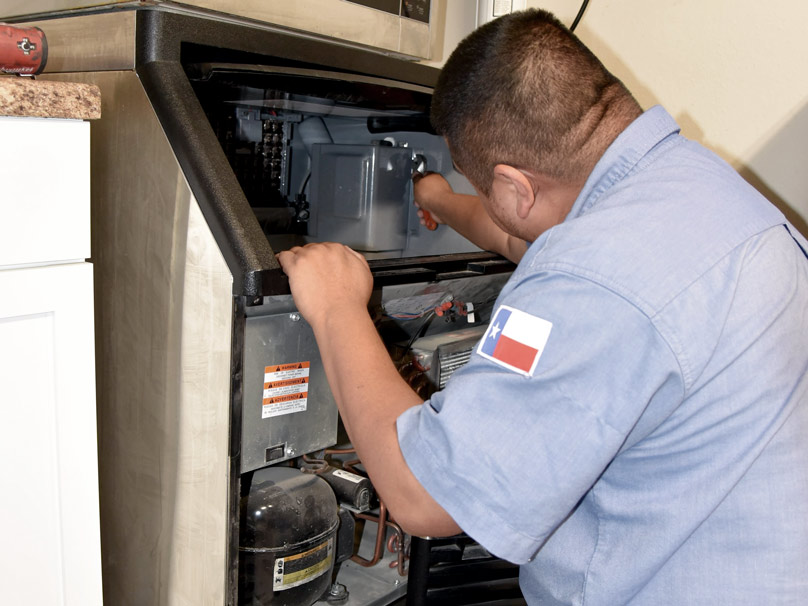 Cytech-CommercialRefrigeration-808×606 Cytech working on commercial refrigeration